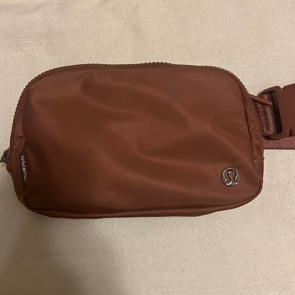 Lululemon Everywhere Belt Bag Ancient Copper
